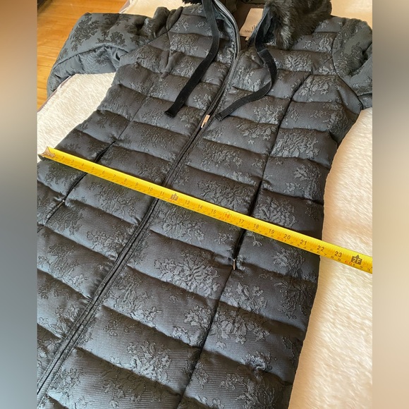 Vera Wang Black Puffer Coat with Removable Faux Fur Collar Brocade pattern Sz L - Picture 7 of 15